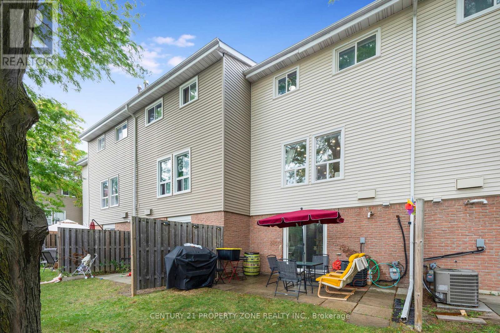 90 Enmount Drive, Brampton, Ontario  L6T 4C9 - Photo 23 - W12398755
