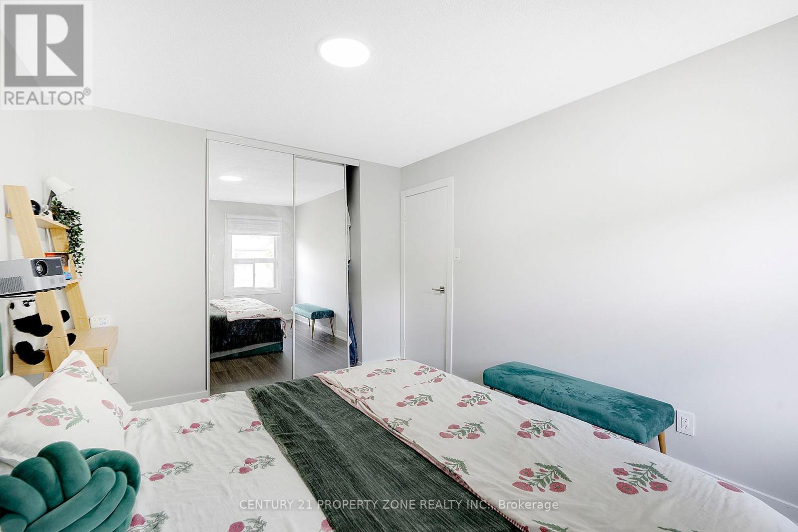 90 Enmount Drive, Brampton, Ontario  L6T 4C9 - Photo 17 - W12398755
