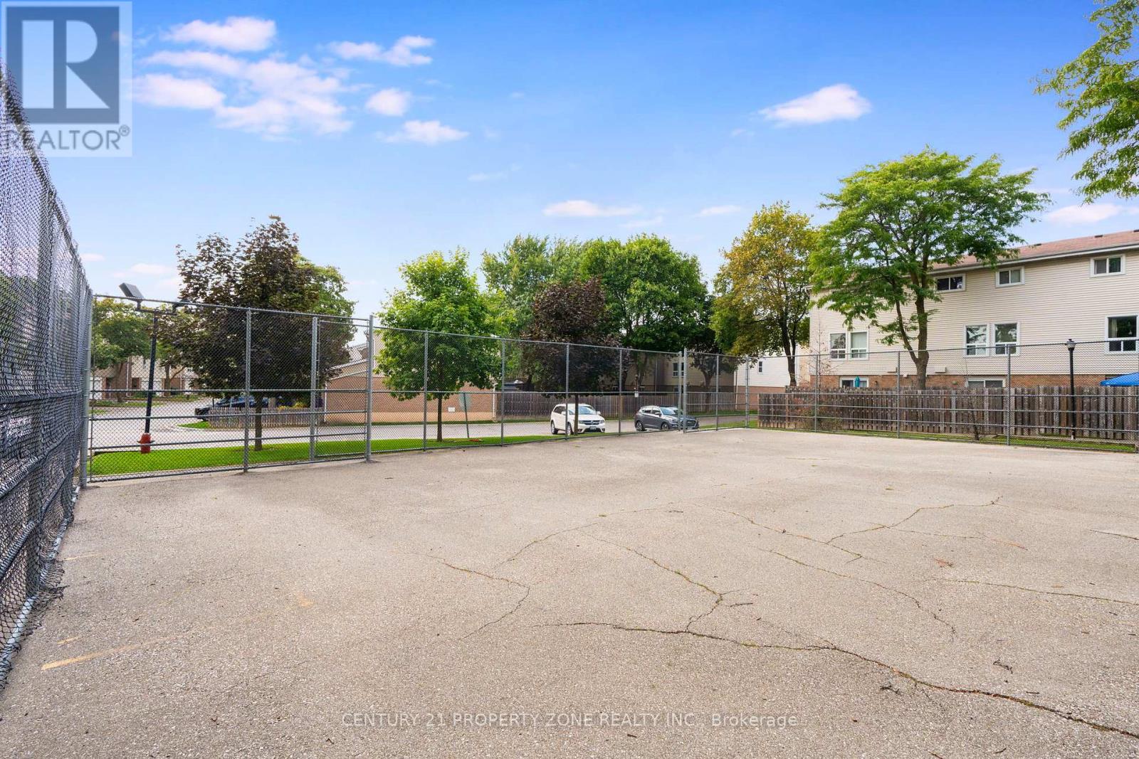 90 Enmount Drive, Brampton, Ontario  L6T 4C9 - Photo 25 - W12398755