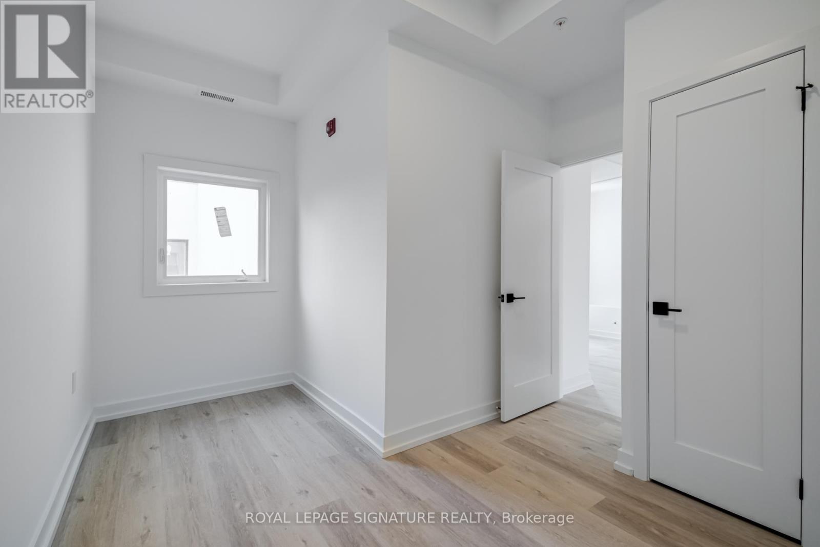 Ph7 - 3039 Dundas Street W, Toronto, Ontario  M6P 1Z5 - Photo 12 - W12398821