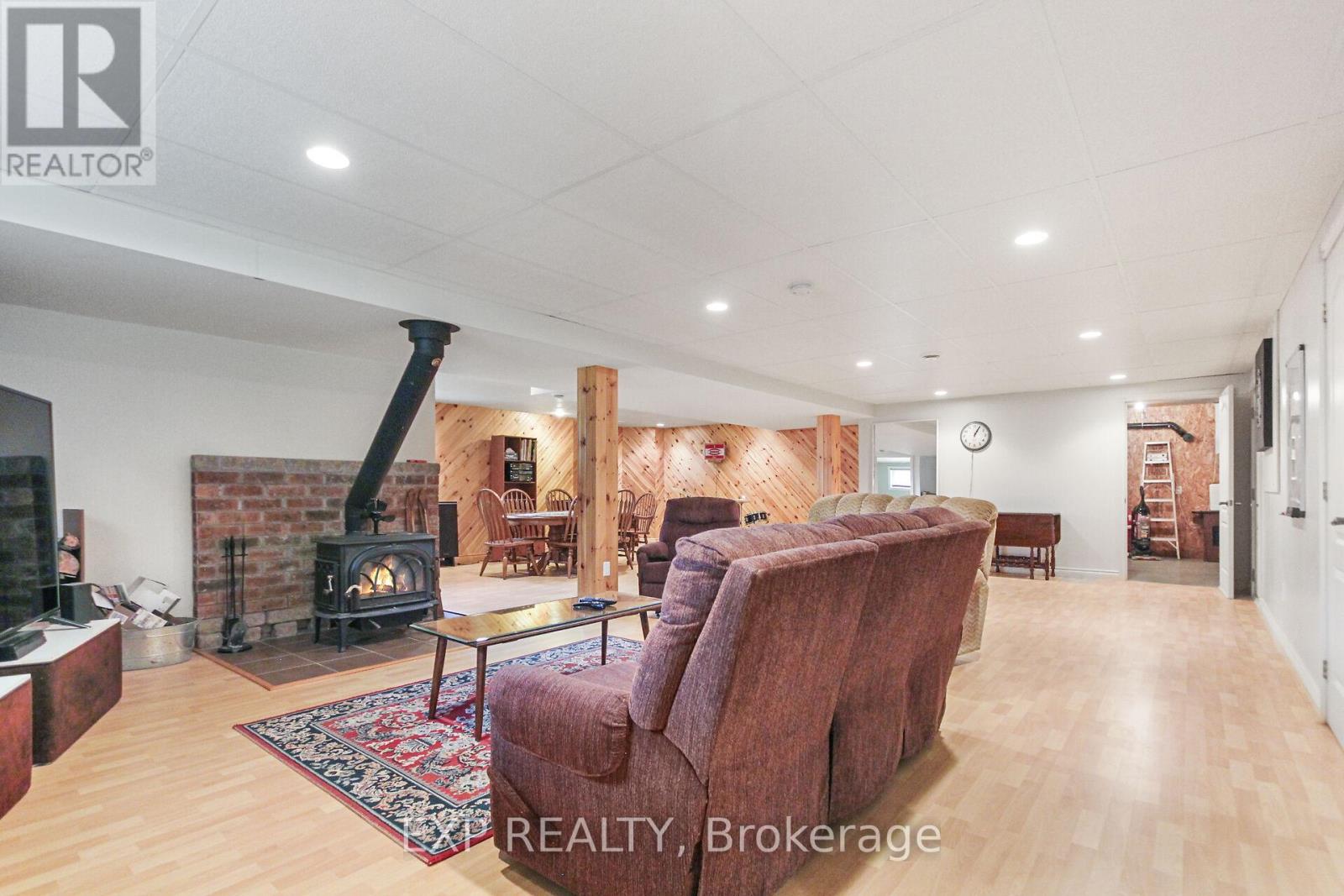 2186 Clyde Lake Road, Lanark Highlands, Ontario  K0G 1K0 - Photo 23 - X12400673