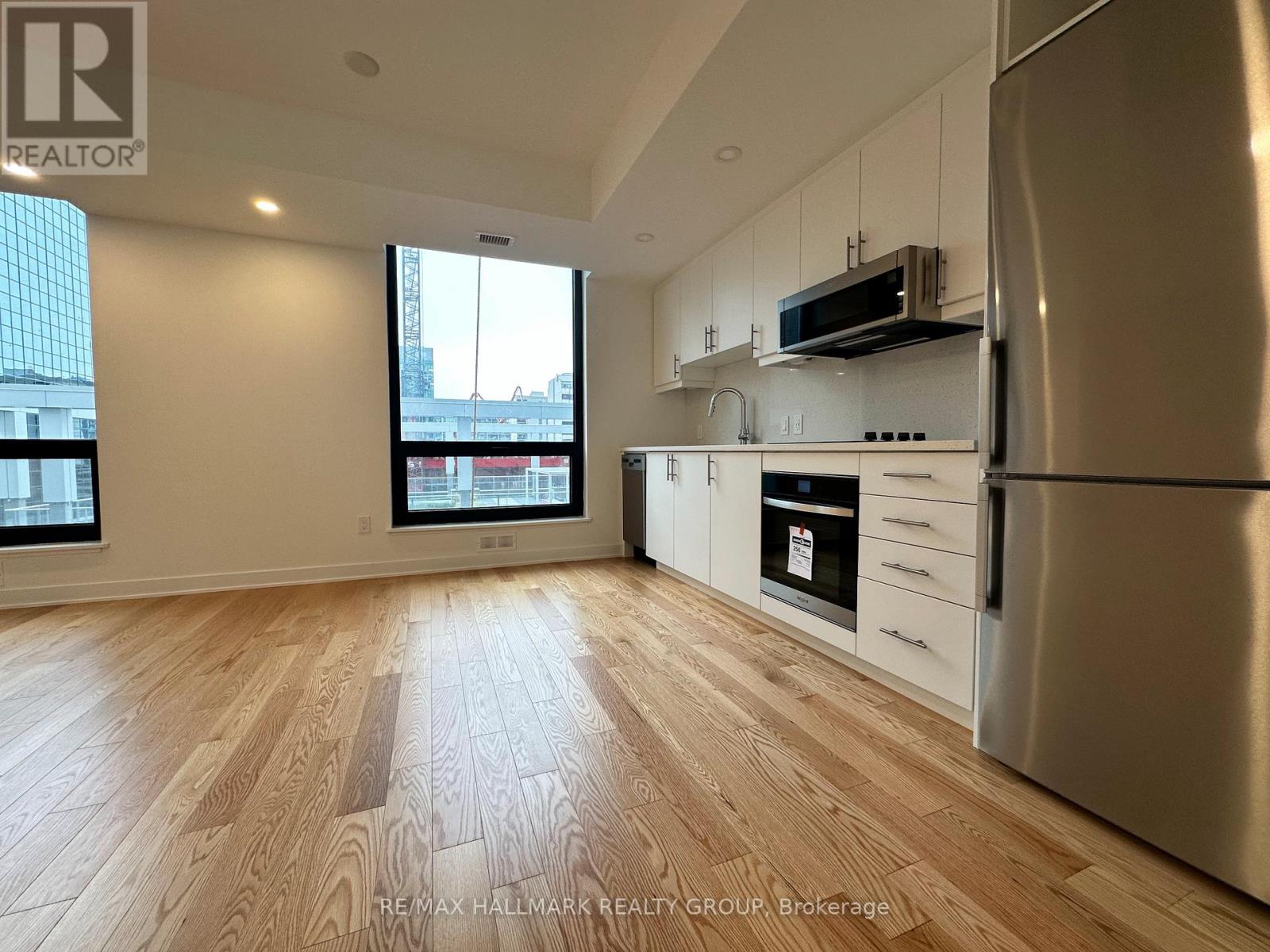 1108 - 340 Queen Street, Ottawa, Ontario  K1S 4E6 - Photo 5 - X12400684