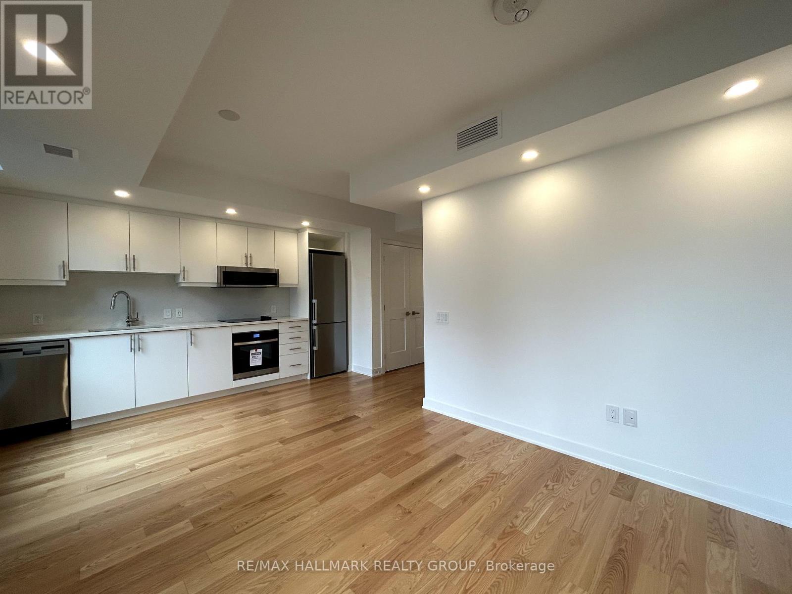 1108 - 340 Queen Street, Ottawa, Ontario  K1S 4E6 - Photo 9 - X12400684