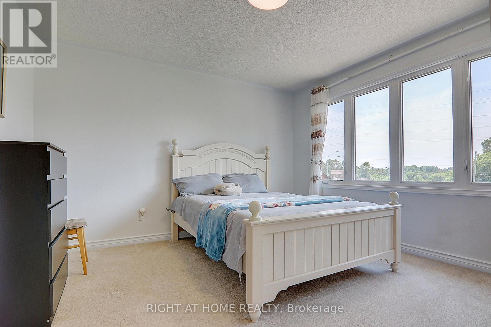 1008 Mount Albert Road, East Gwillimbury, Ontario  L0G 1V0 - Photo 25 - N12400472