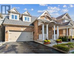 70 EARL STEWART DRIVE, Aurora, Ontario