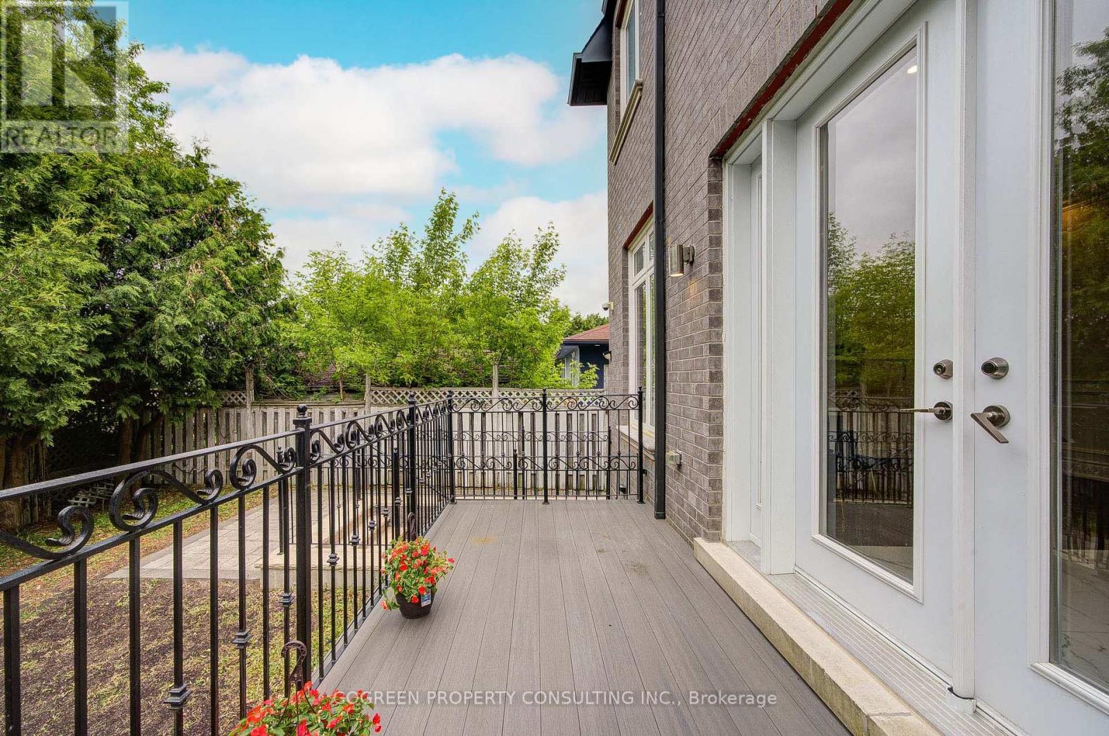 329 Paliser Crescent S, Richmond Hill (Harding), Ontario  L4C 1R9 - Photo 35 - N12400560