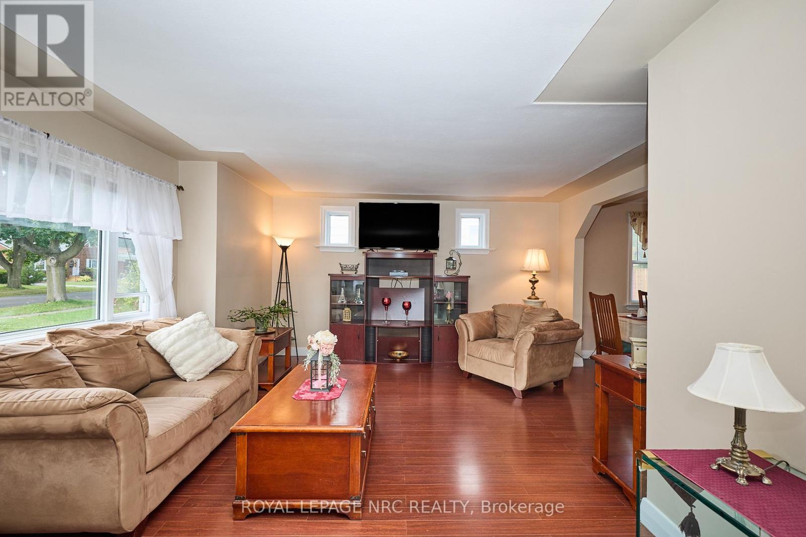 6947 Garden Street, Niagara Falls, Ontario  L2G 1H8 - Photo 12 - X12400690