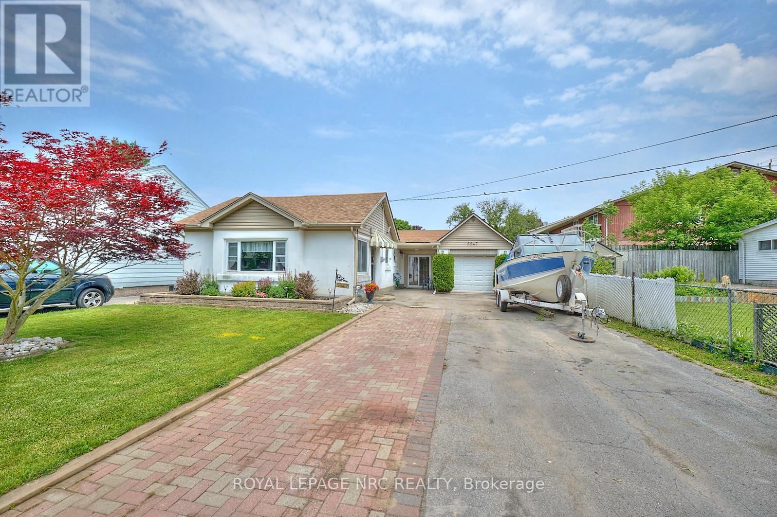 6947 Garden Street, Niagara Falls, Ontario  L2G 1H8 - Photo 3 - X12400690