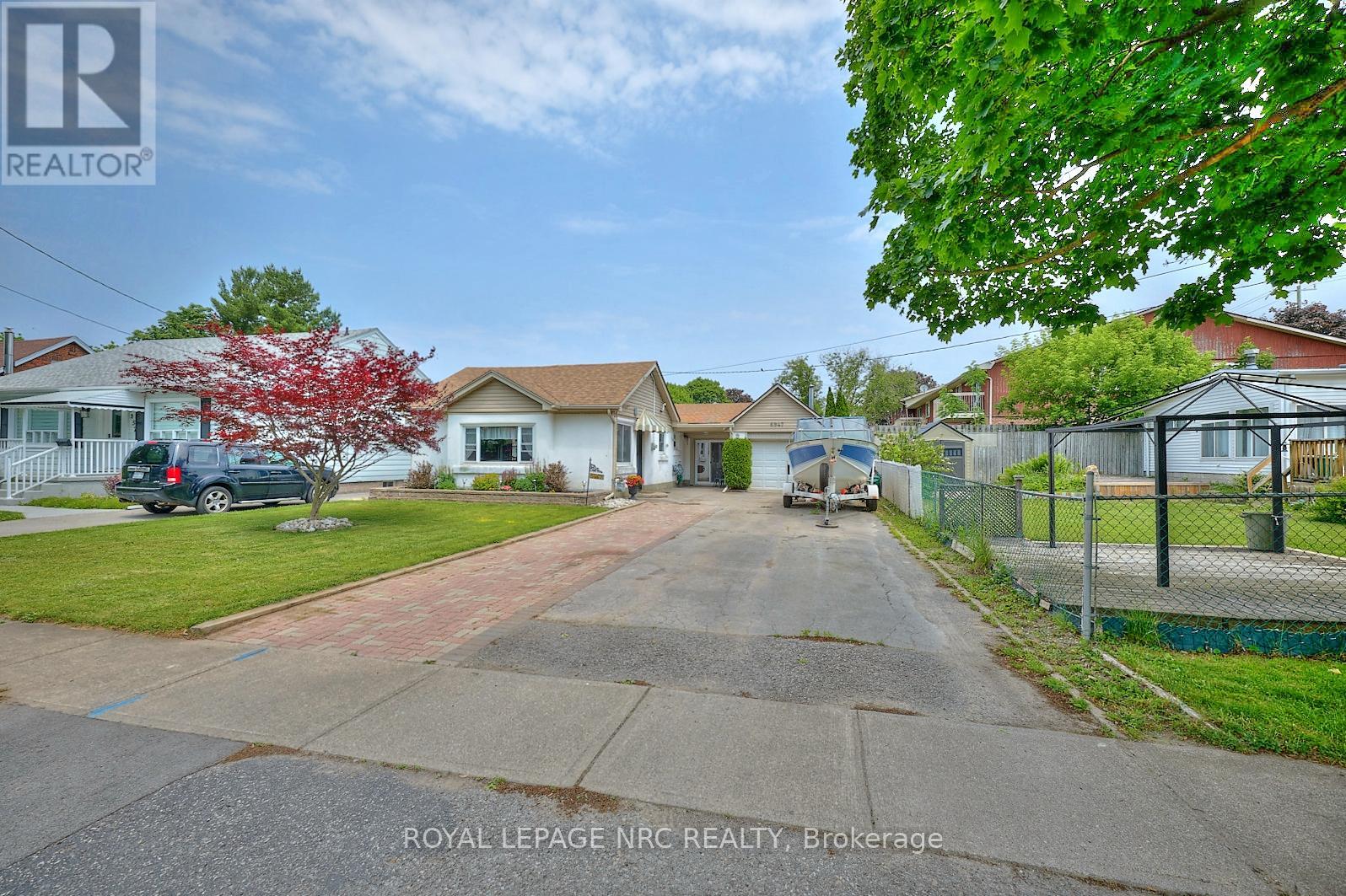 6947 Garden Street, Niagara Falls, Ontario  L2G 1H8 - Photo 4 - X12400690