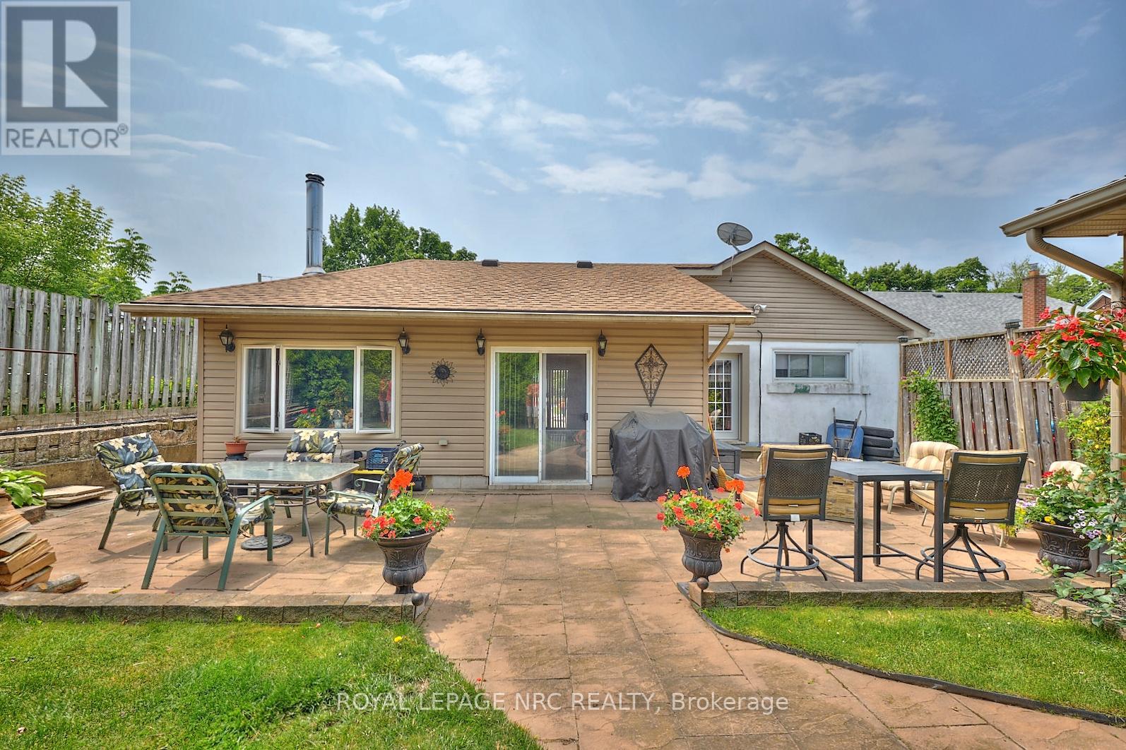 6947 Garden Street, Niagara Falls, Ontario  L2G 1H8 - Photo 9 - X12400690
