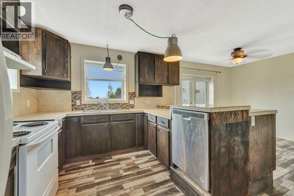 4th Street E /76 Ross Avenue, Lashburn, Saskatchewan  S0M 1H0 - Photo 23 - A2232657