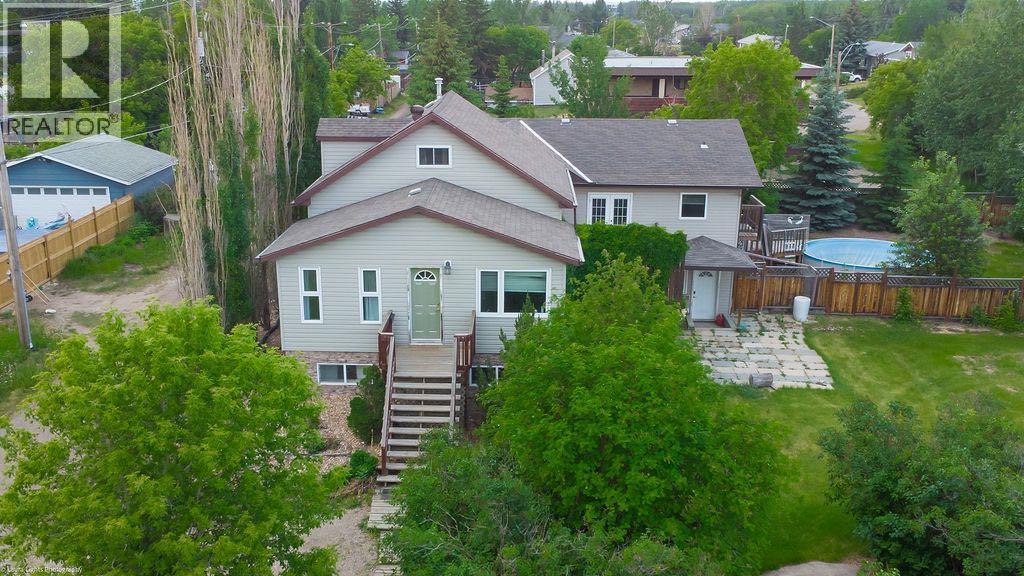 4th Street E /76 Ross Avenue, Lashburn, Saskatchewan