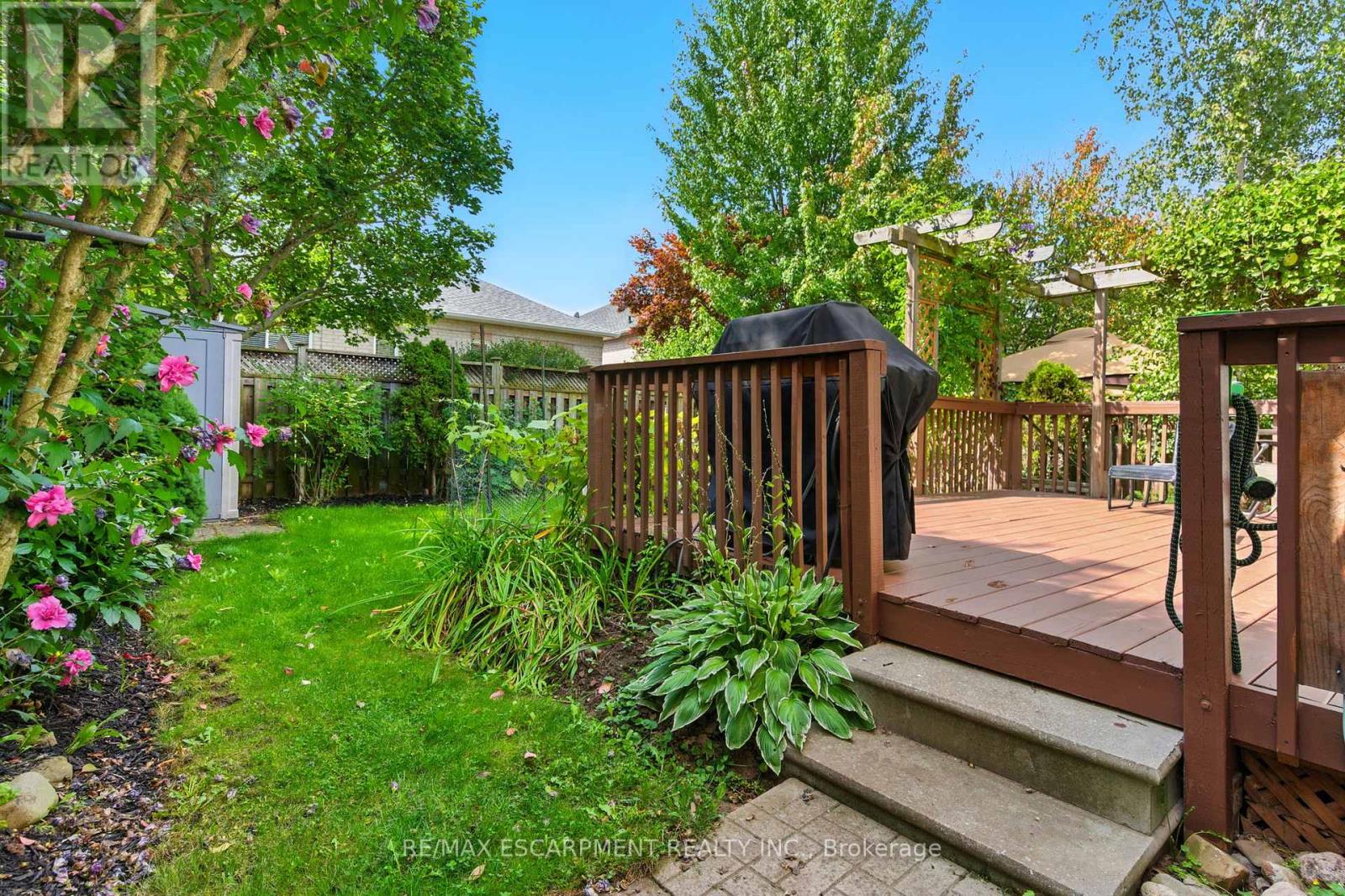 49 Johnson Crescent, Halton Hills (Georgetown), Ontario  L7G 6C9 - Photo 26 - W12400466