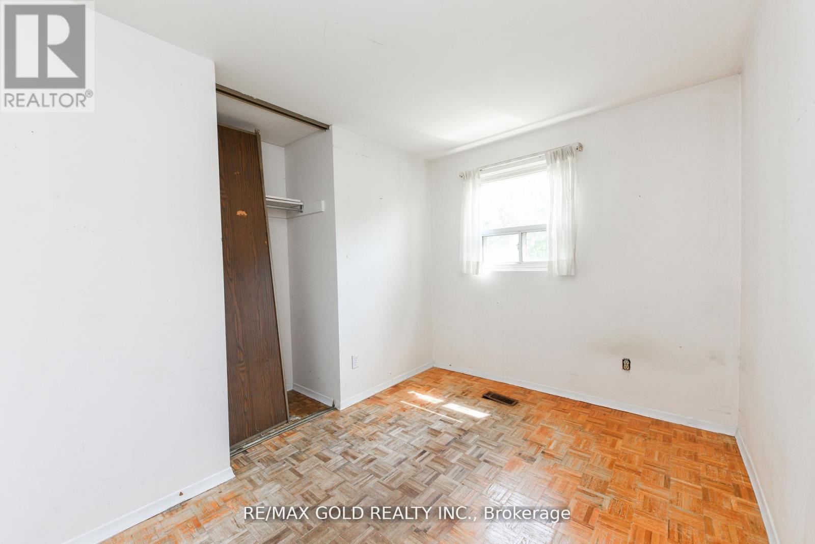29 Glenmore Crescent, Brampton, Ontario  L6S 1H9 - Photo 22 - W12400476