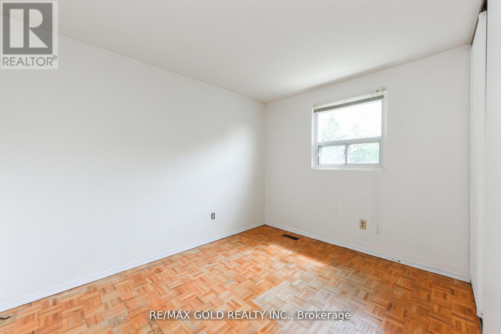 29 Glenmore Crescent, Brampton, Ontario  L6S 1H9 - Photo 25 - W12400476