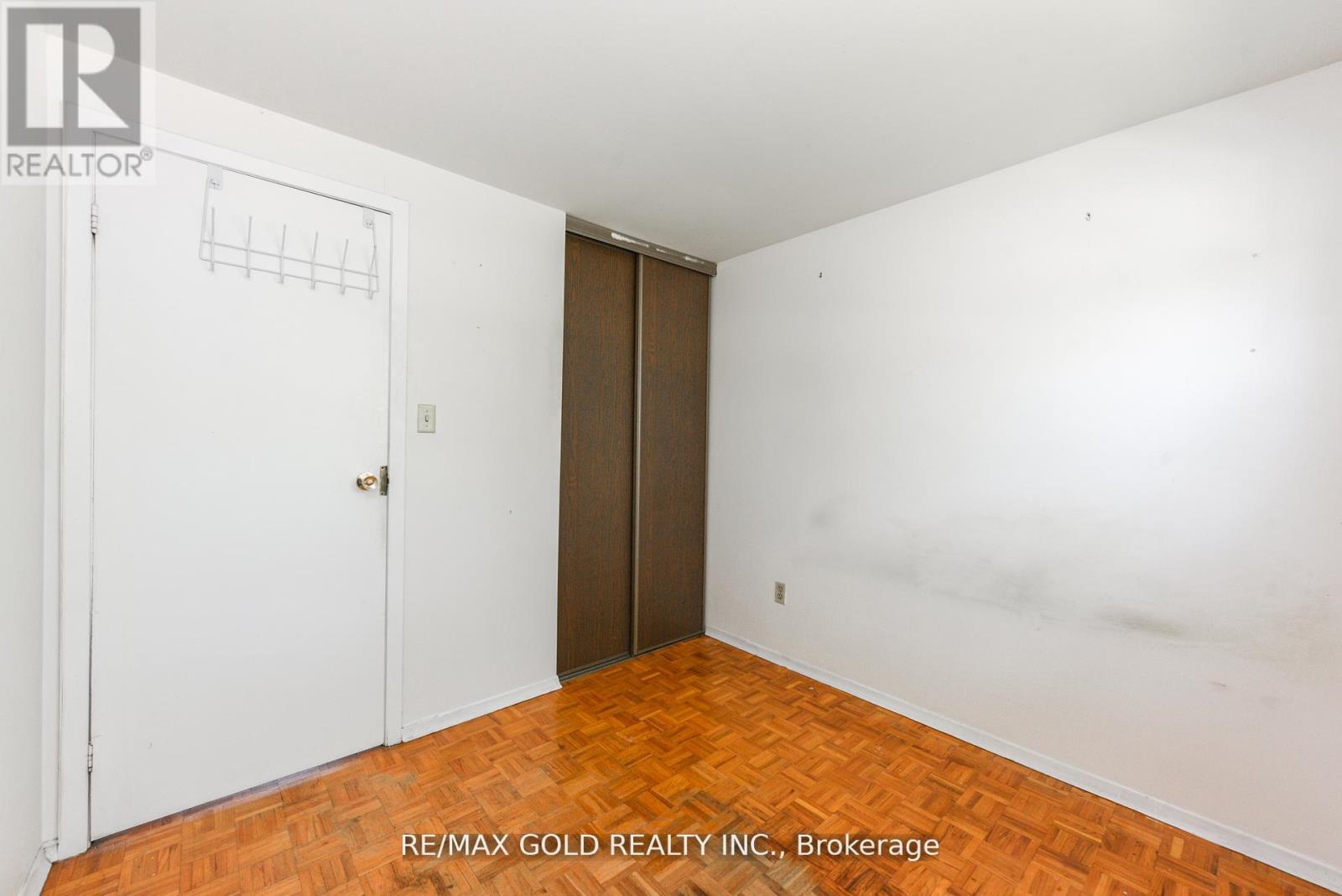 29 Glenmore Crescent, Brampton, Ontario  L6S 1H9 - Photo 32 - W12400476