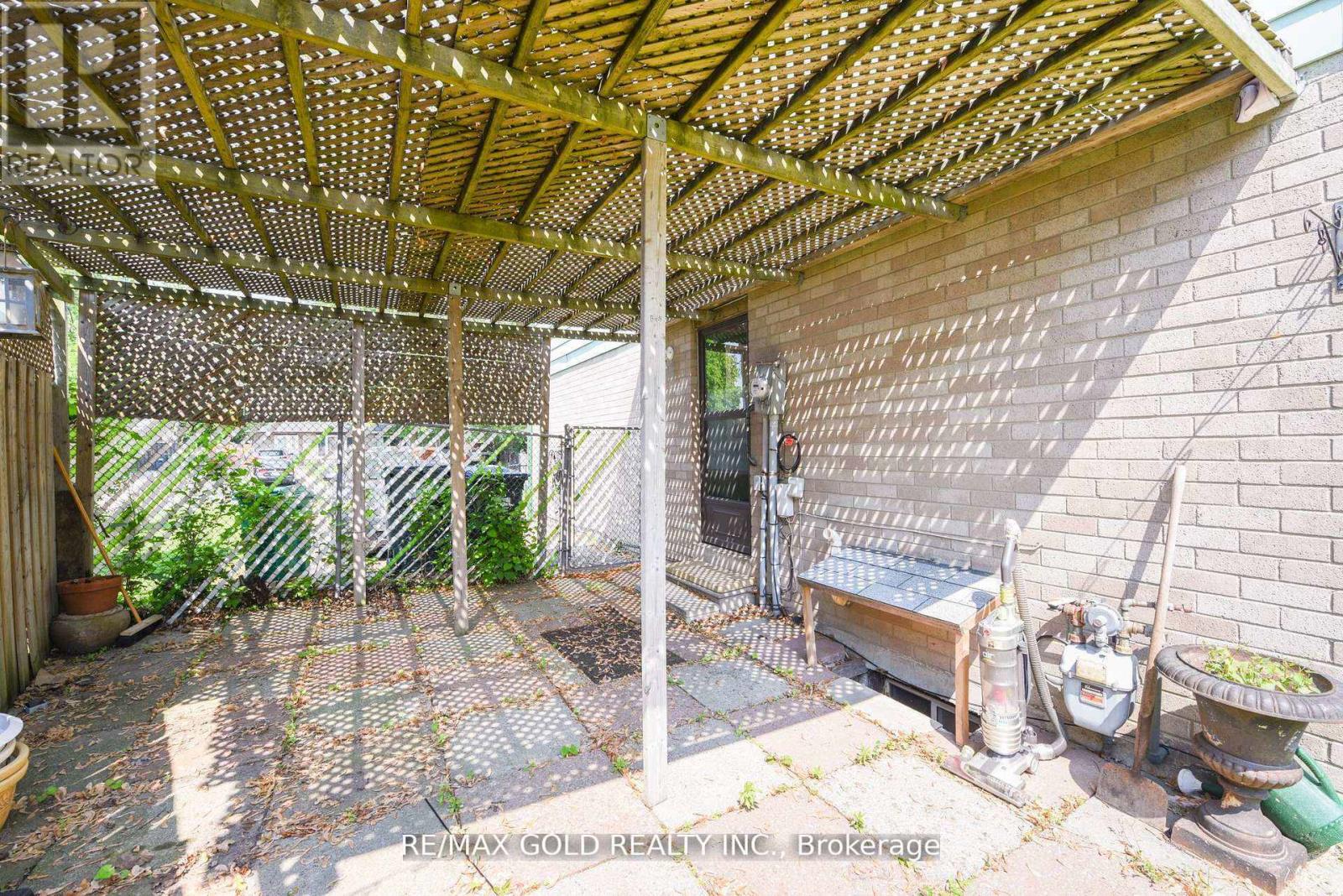 29 Glenmore Crescent, Brampton, Ontario  L6S 1H9 - Photo 39 - W12400476