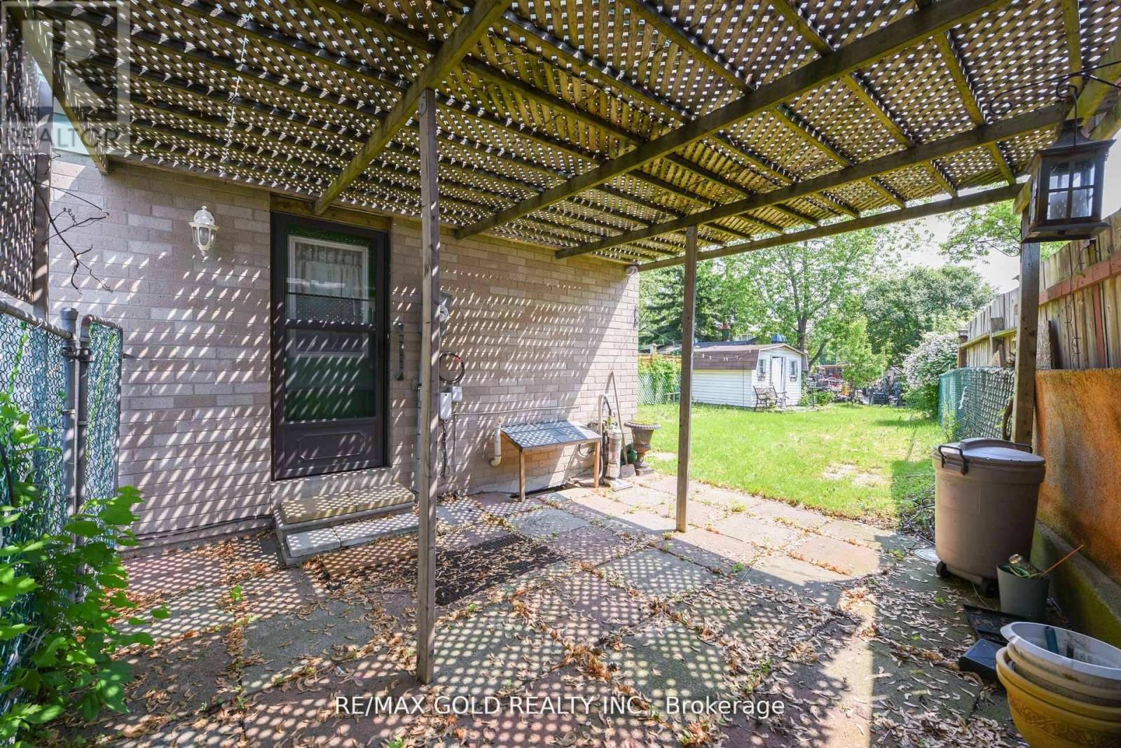29 Glenmore Crescent, Brampton, Ontario  L6S 1H9 - Photo 40 - W12400476