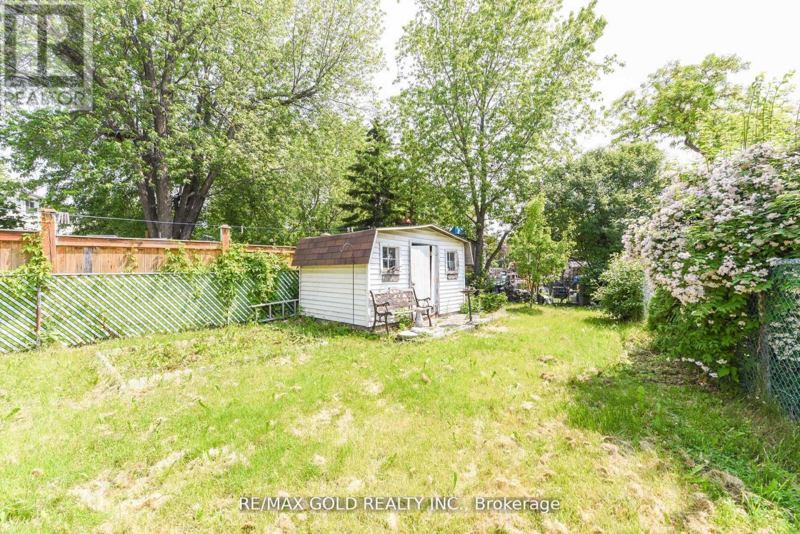 29 Glenmore Crescent, Brampton, Ontario  L6S 1H9 - Photo 45 - W12400476