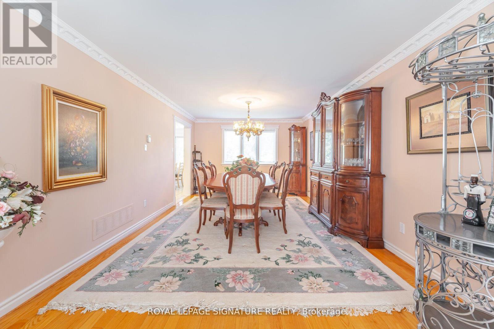 4097 Hickory Drive, Mississauga, Ontario  L4W 1L1 - Photo 17 - W12400488