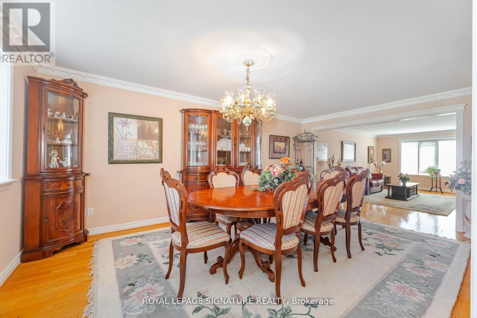 4097 Hickory Drive, Mississauga, Ontario  L4W 1L1 - Photo 18 - W12400488