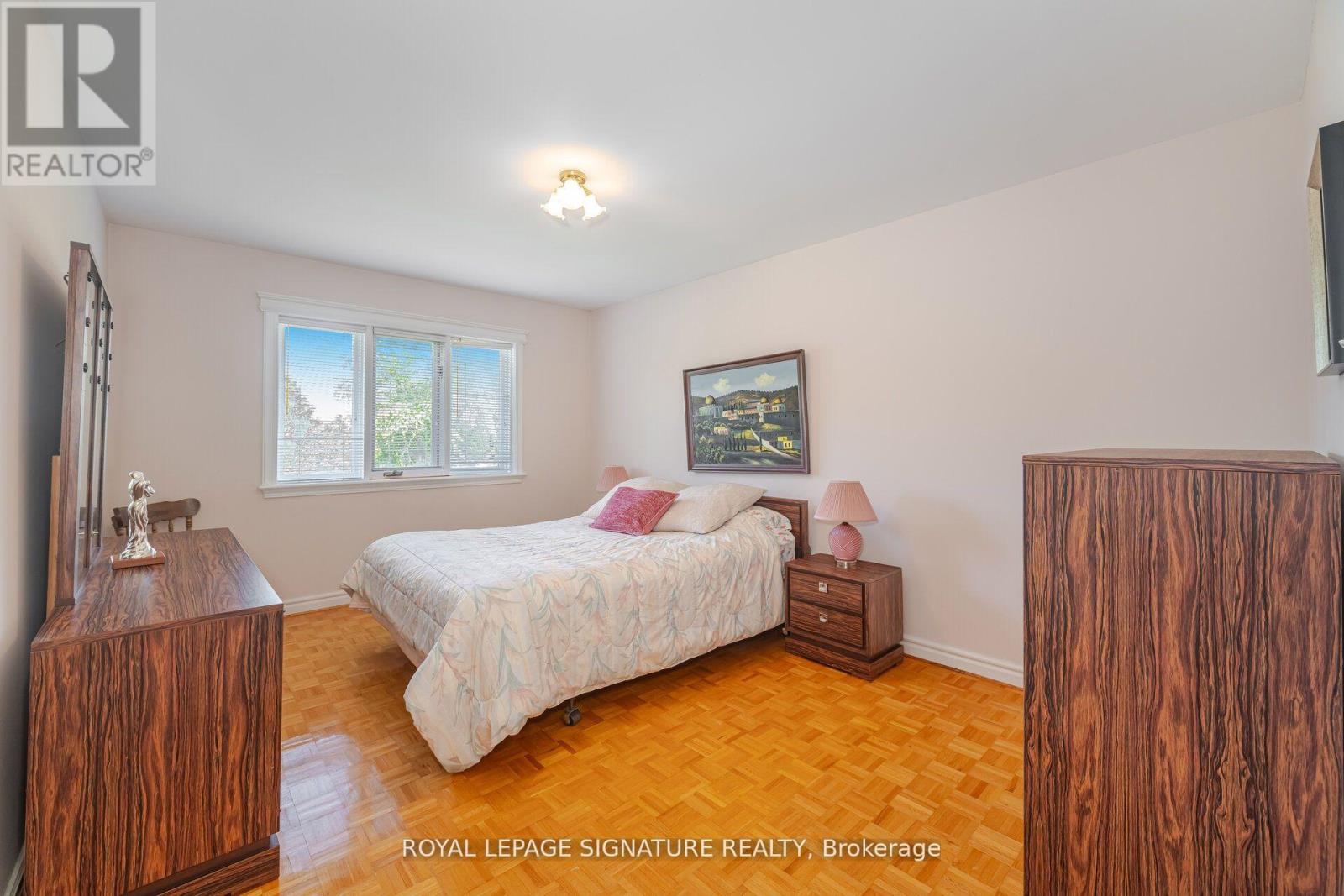 4097 Hickory Drive, Mississauga, Ontario  L4W 1L1 - Photo 36 - W12400488