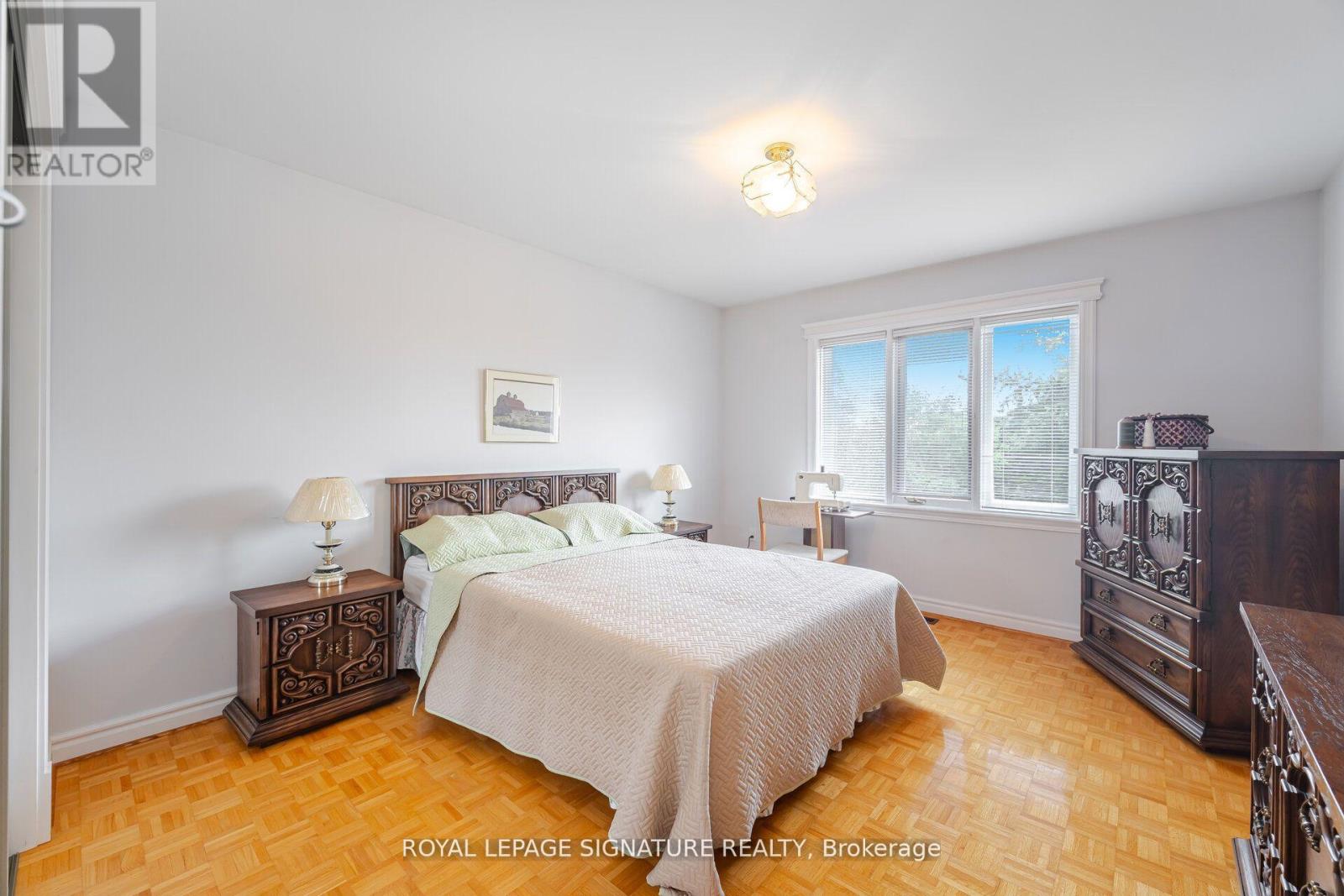 4097 Hickory Drive, Mississauga, Ontario  L4W 1L1 - Photo 39 - W12400488