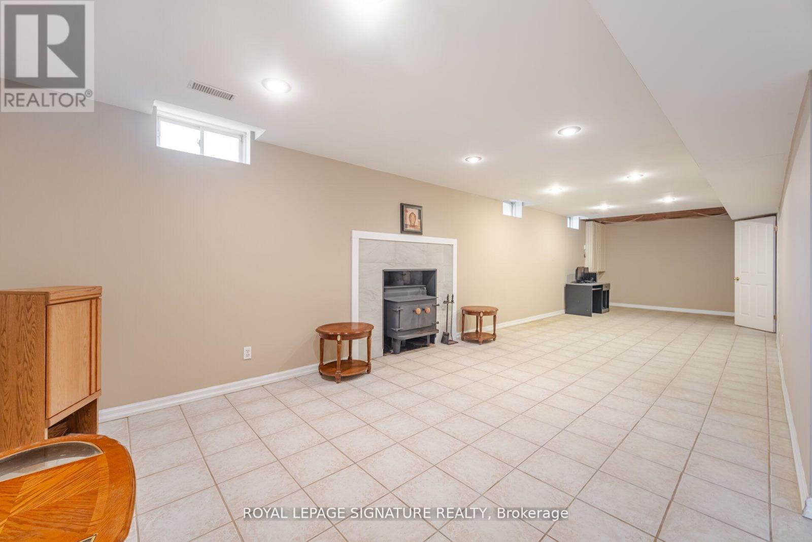 4097 Hickory Drive, Mississauga, Ontario  L4W 1L1 - Photo 44 - W12400488