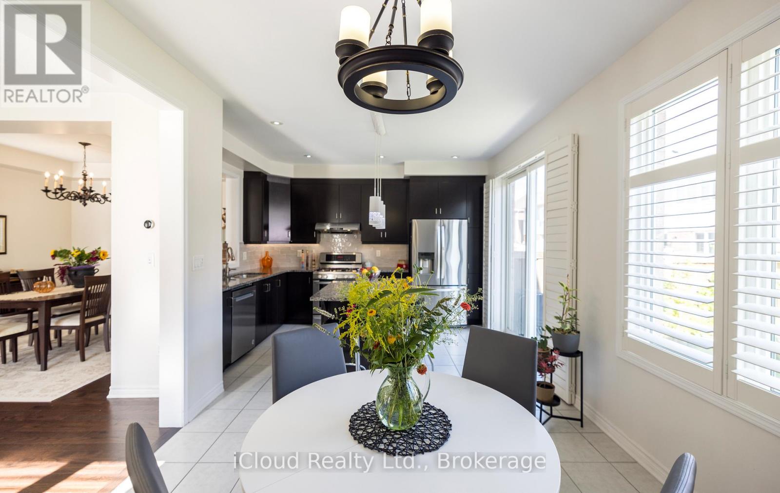 954 Penson Crescent, Milton (Co Coates), Ontario  L9T 8Z7 - Photo 9 - W12400504