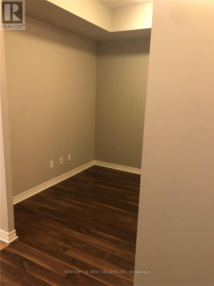 2509 - 388 Prince Of Whales Drive, Mississauga, Ontario  L5B 0A1 - Photo 10 - W12400546