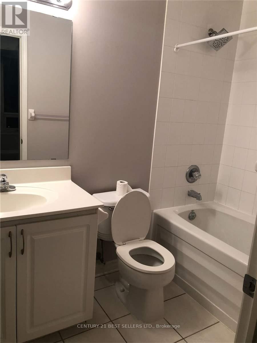2509 - 388 Prince Of Whales Drive, Mississauga, Ontario  L5B 0A1 - Photo 11 - W12400546