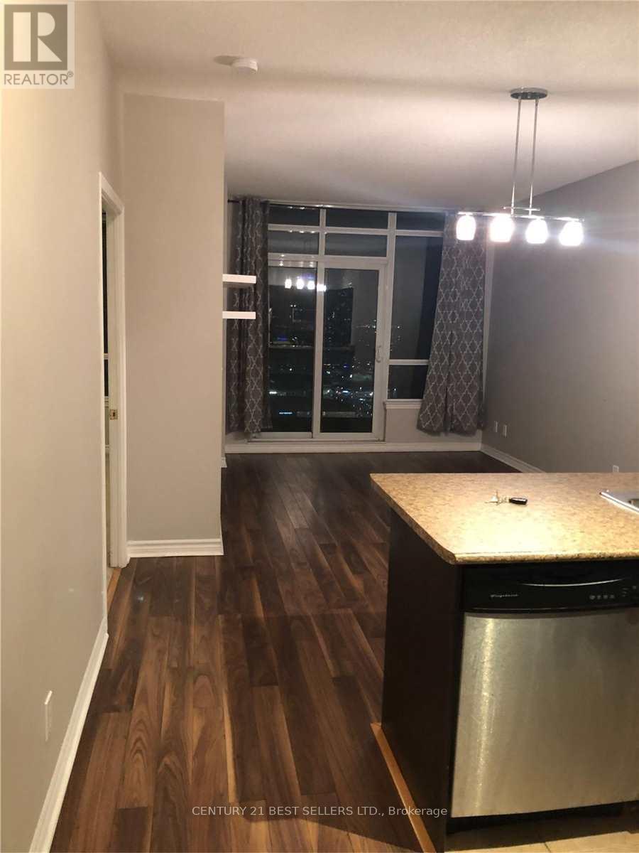 2509 - 388 Prince Of Whales Drive, Mississauga, Ontario  L5B 0A1 - Photo 5 - W12400546