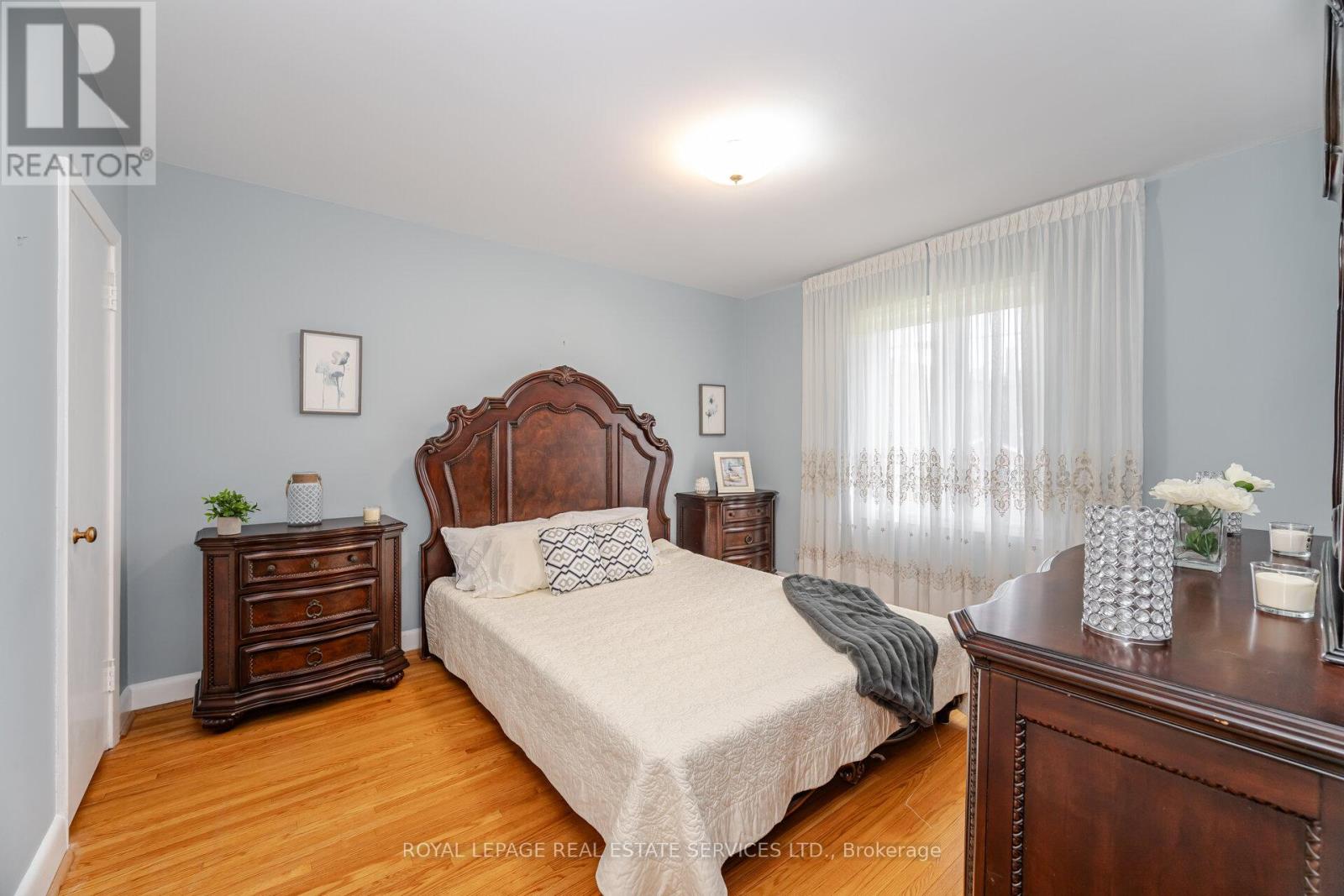 46 Cardigan Road, Toronto, Ontario  M8Z 2W2 - Photo 18 - W12400595