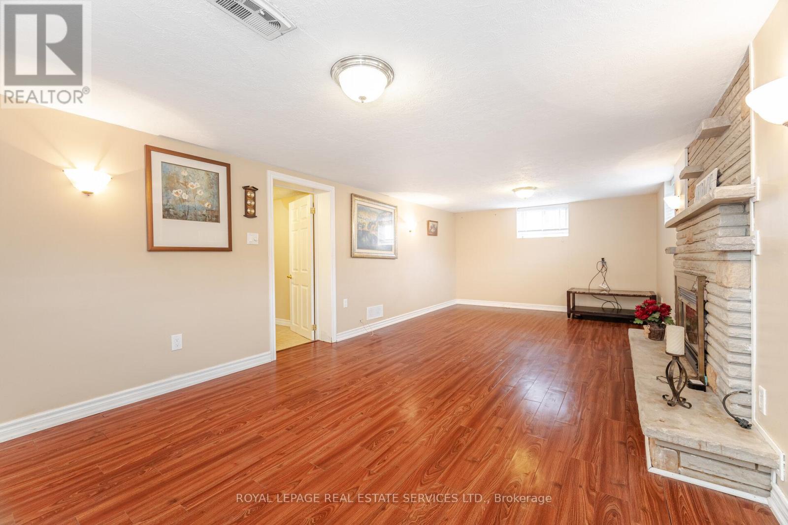 46 Cardigan Road, Toronto, Ontario  M8Z 2W2 - Photo 31 - W12400595