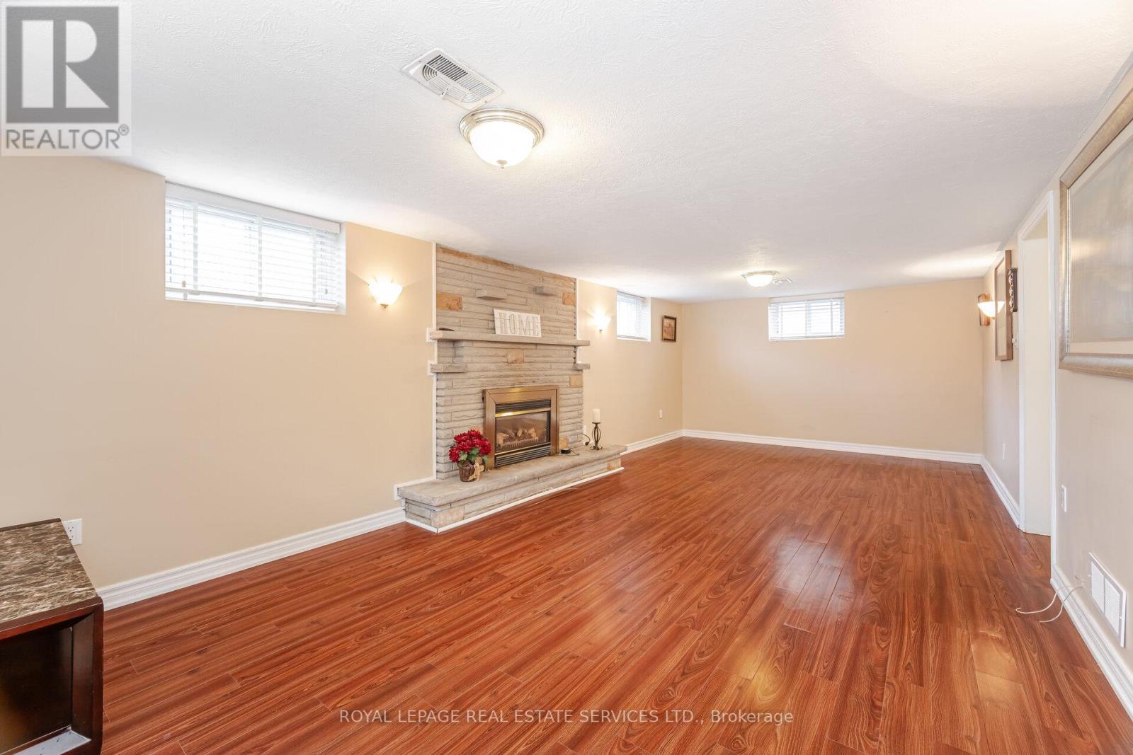 46 Cardigan Road, Toronto, Ontario  M8Z 2W2 - Photo 33 - W12400595