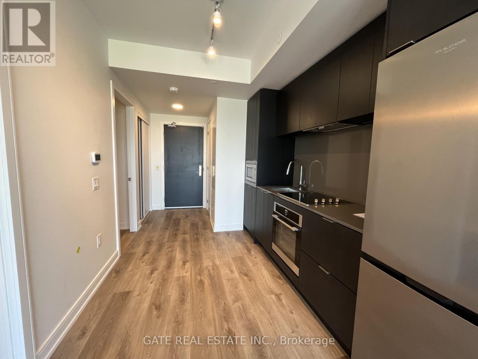 1002 - 3009 Novar Road, Mississauga, Ontario  L5B 0P9 - Photo 4 - W12400615