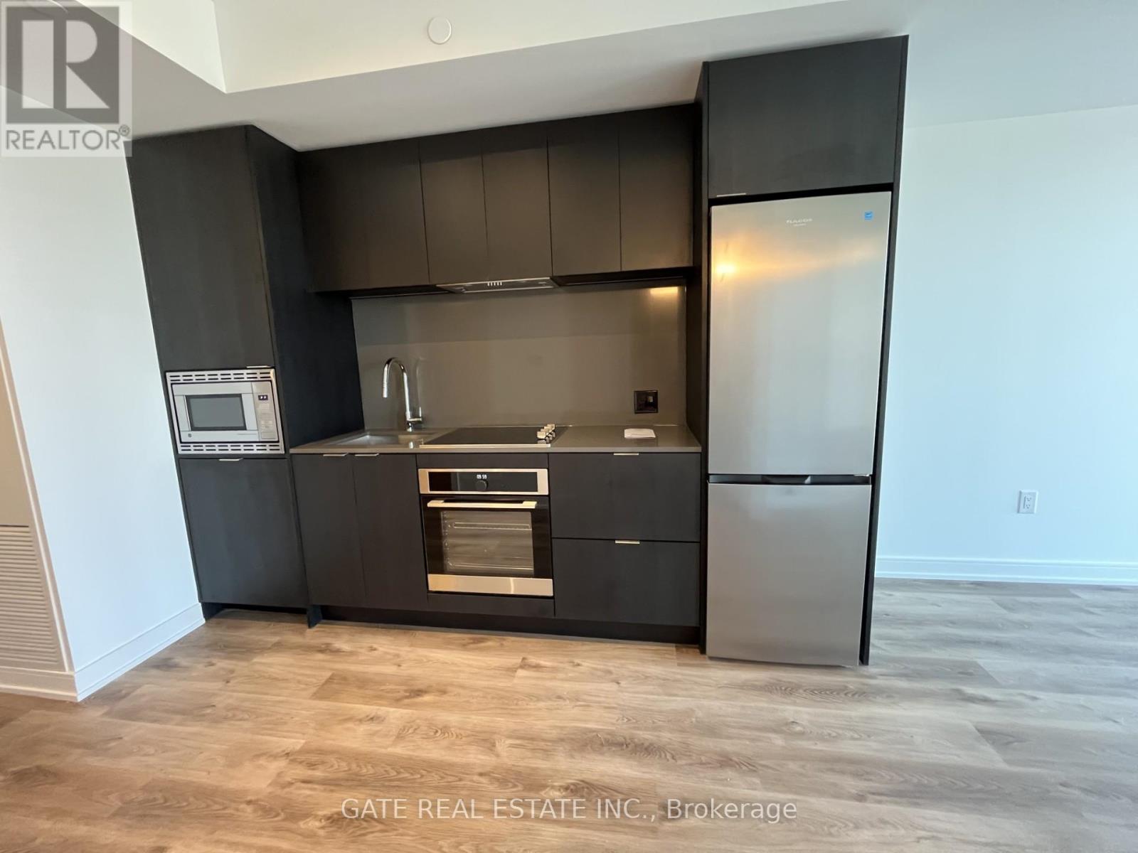 1002 - 3009 Novar Road, Mississauga, Ontario  L5B 0P9 - Photo 6 - W12400615