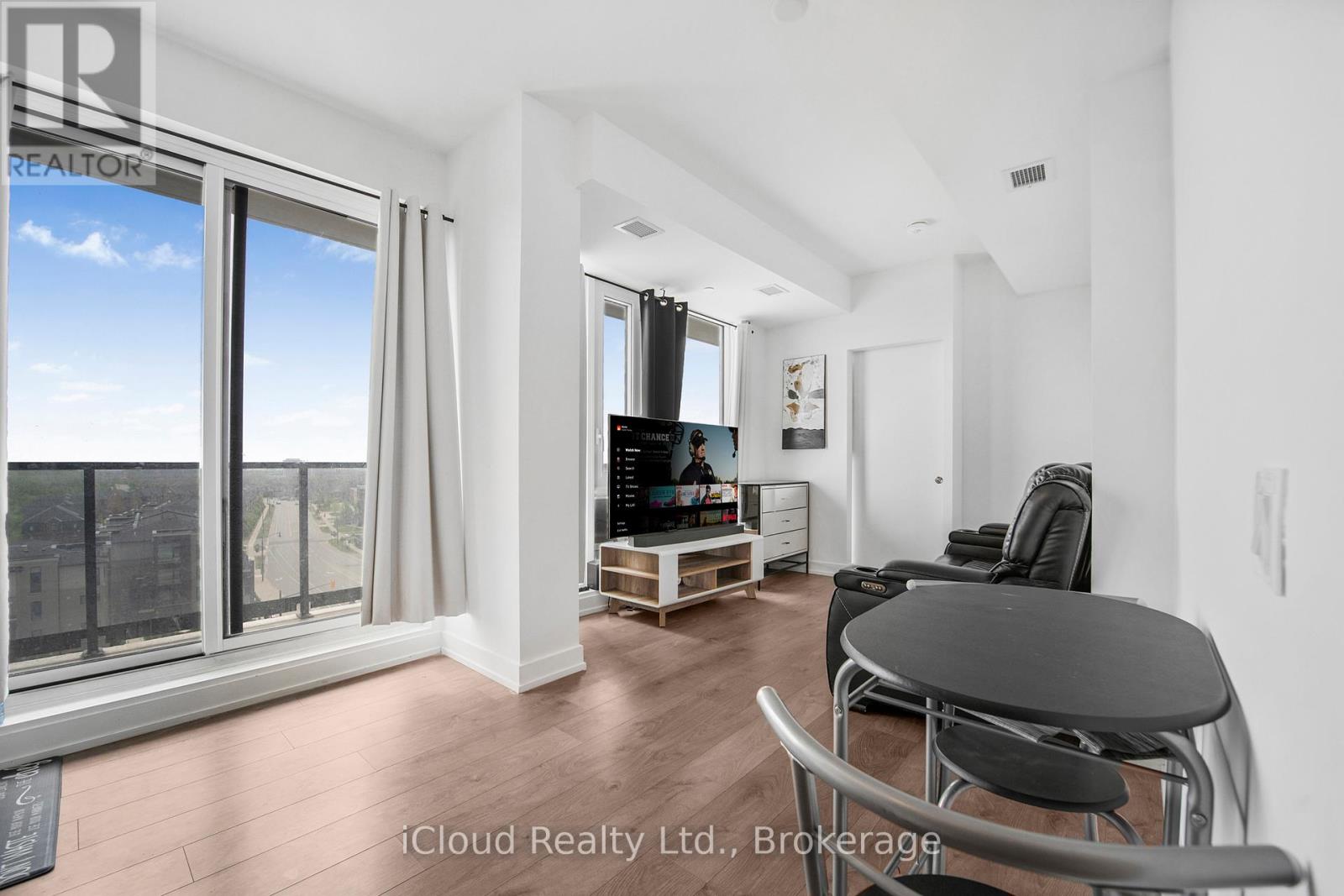 709 - 215 Veterans Drive, Brampton, Ontario  L7A 4S6 - Photo 10 - W12400616