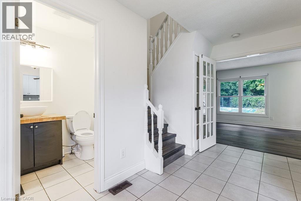 48 Morgan Drive, Caledonia, Ontario  N3W 1H7 - Photo 2 - 40769036