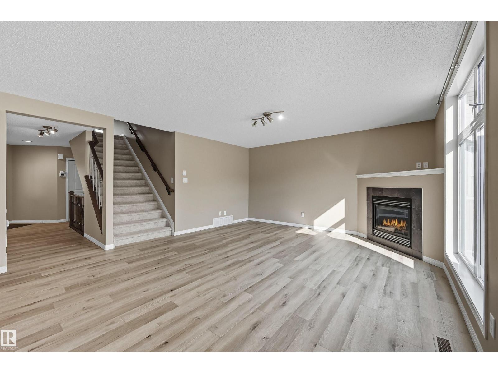 6919 Strom Ln Nw, Edmonton, Alberta  T6R 0G3 - Photo 12 - E4457523