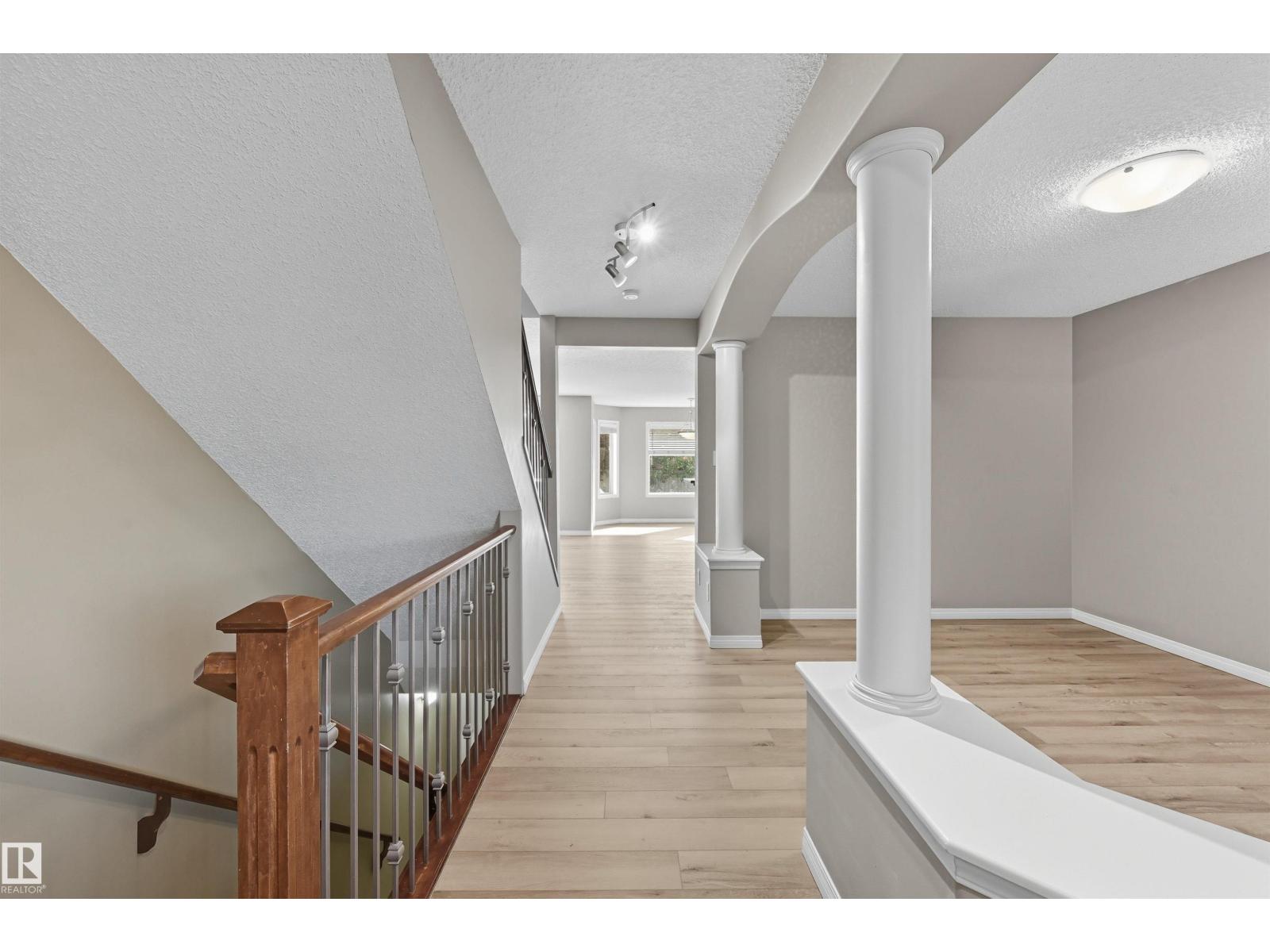 6919 Strom Ln Nw, Edmonton, Alberta  T6R 0G3 - Photo 6 - E4457523