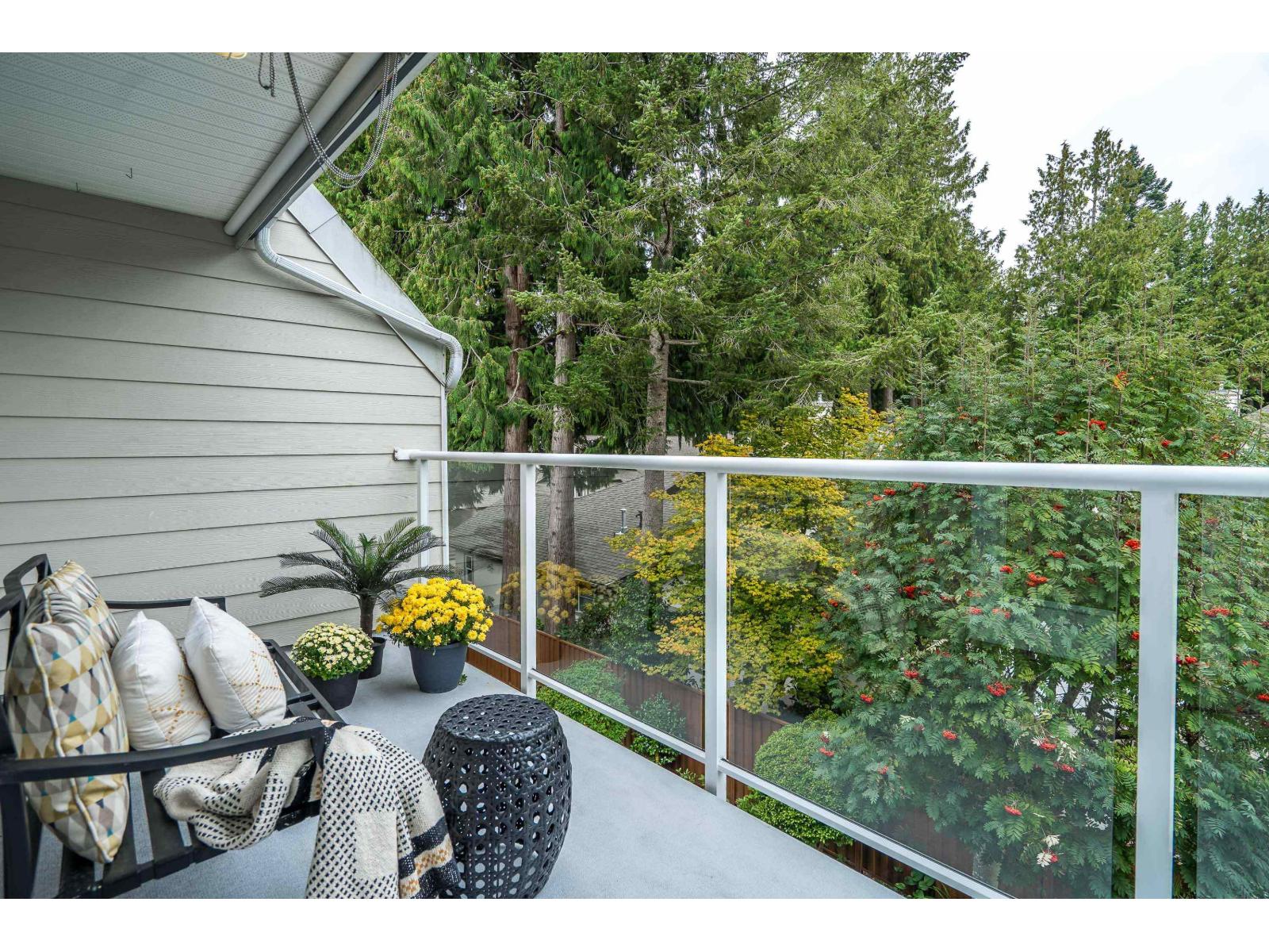 Property at 304 13959 16 AVENUE image 2
