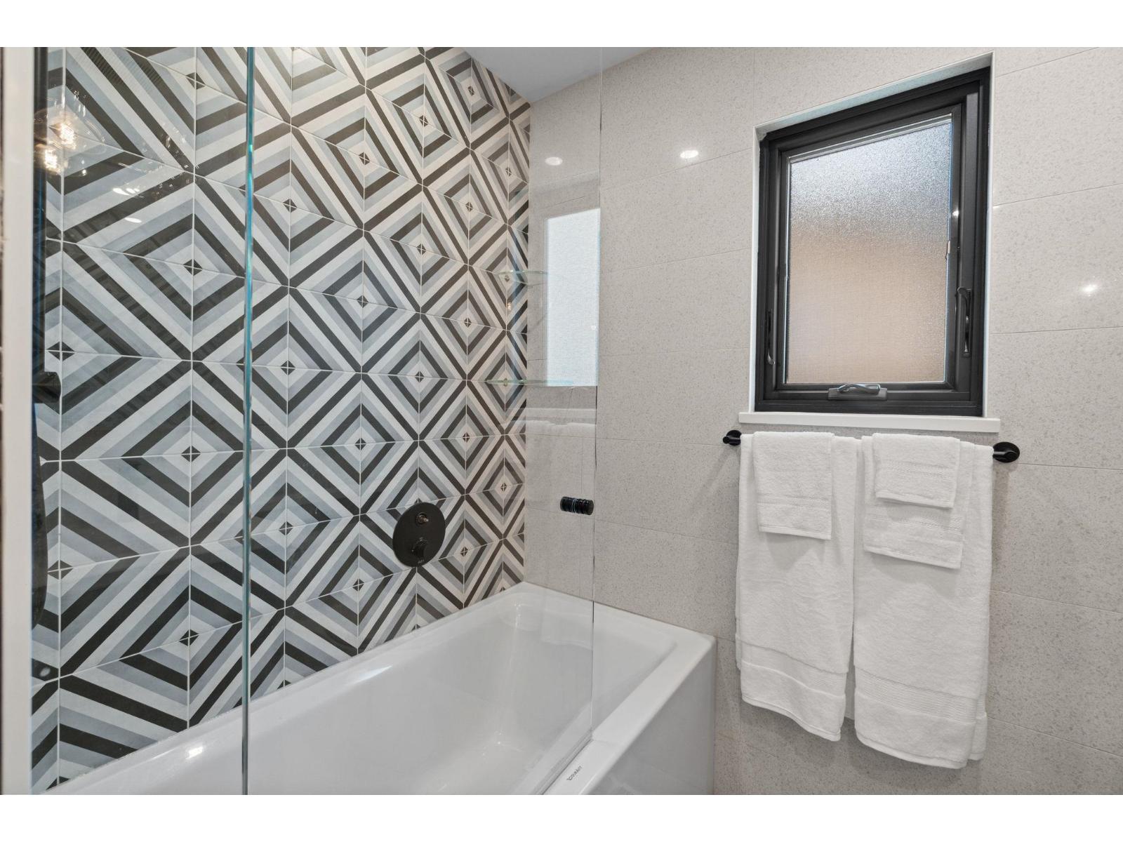 Lorem Ipsum Dolor S, Surrey, British Columbia  V3S  - Photo 23 - DEMO28856200
