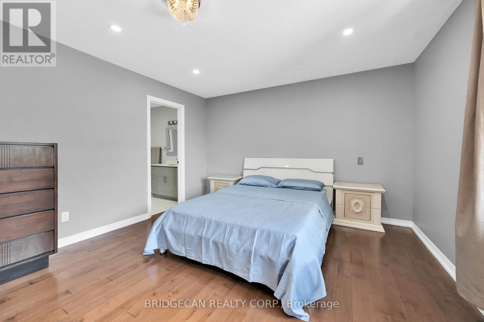 25 Highbury Drive, Hamilton, Ontario  L8J 2T3 - Photo 23 - X12400493