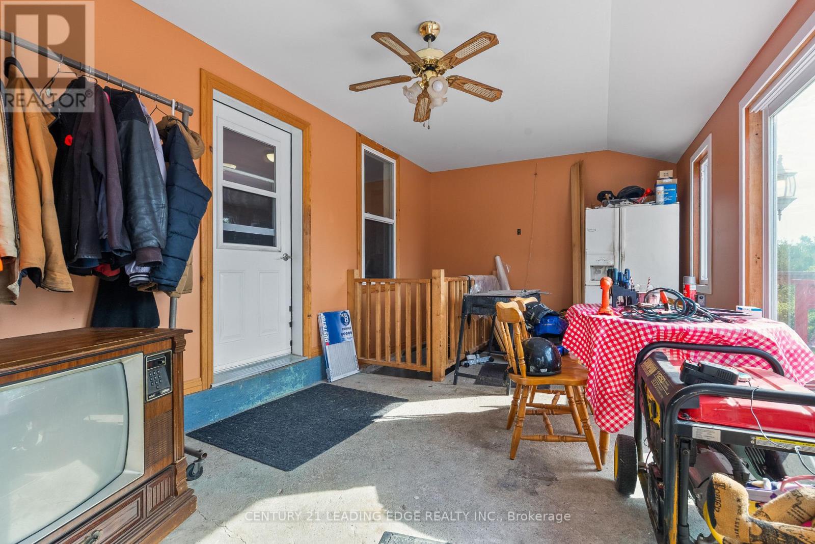 381 Burnt River Road, Kawartha Lakes (Somerville), Ontario  K0M 1C0 - Photo 16 - X12400545