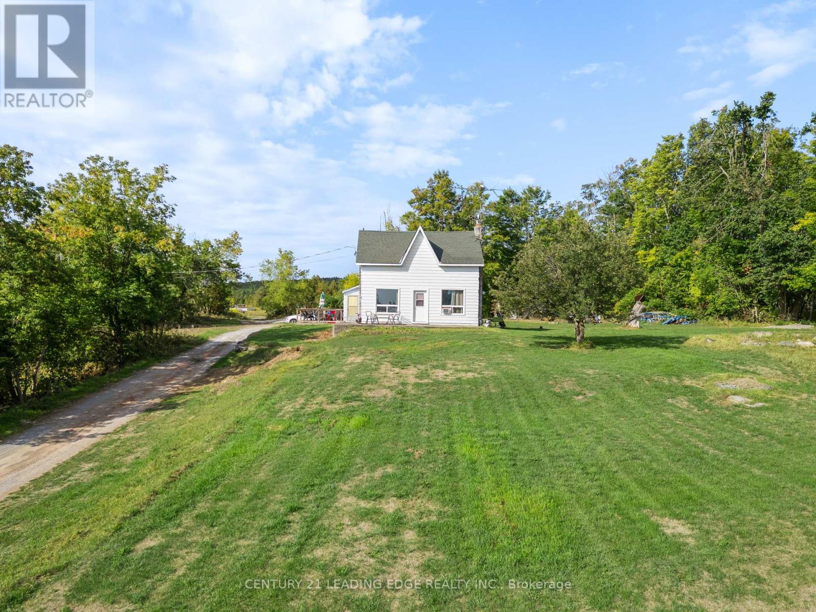 381 Burnt River Road, Kawartha Lakes (Somerville), Ontario  K0M 1C0 - Photo 3 - X12400545