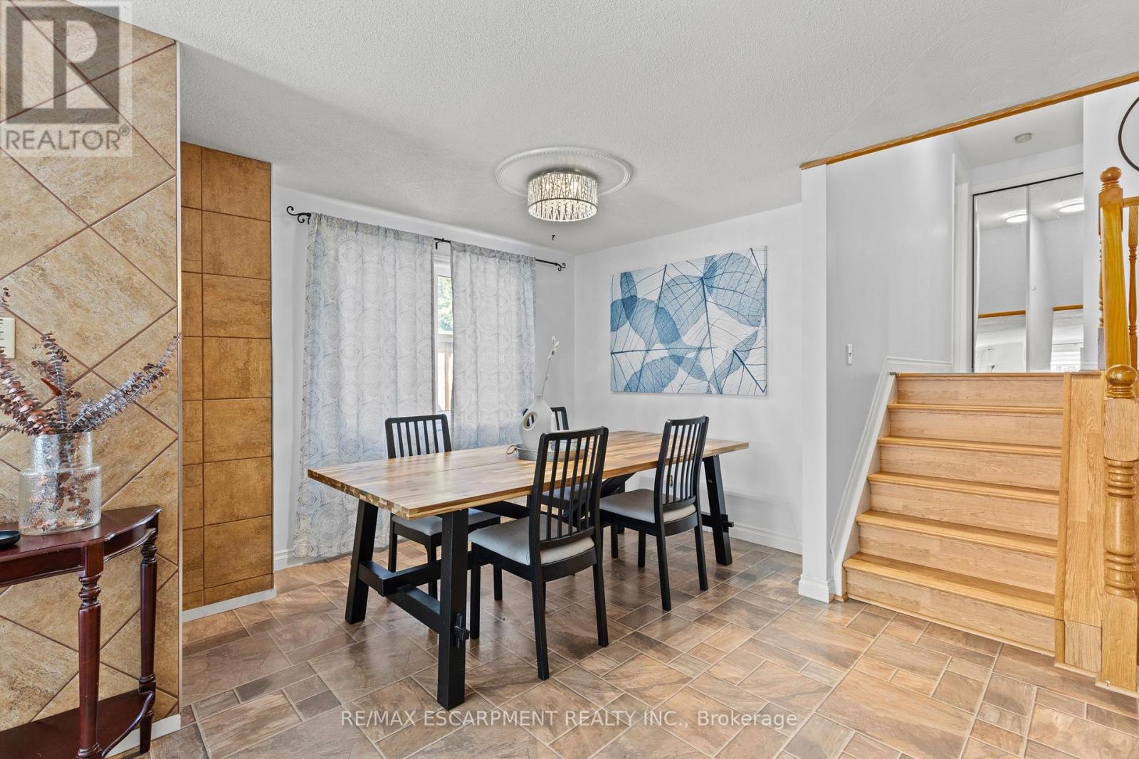 A - 15 Oak Avenue, Brant, Ontario  N3L 3C6 - Photo 10 - X12400549