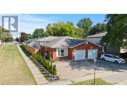 A - 15 Oak Avenue, Brant (Paris), Ca