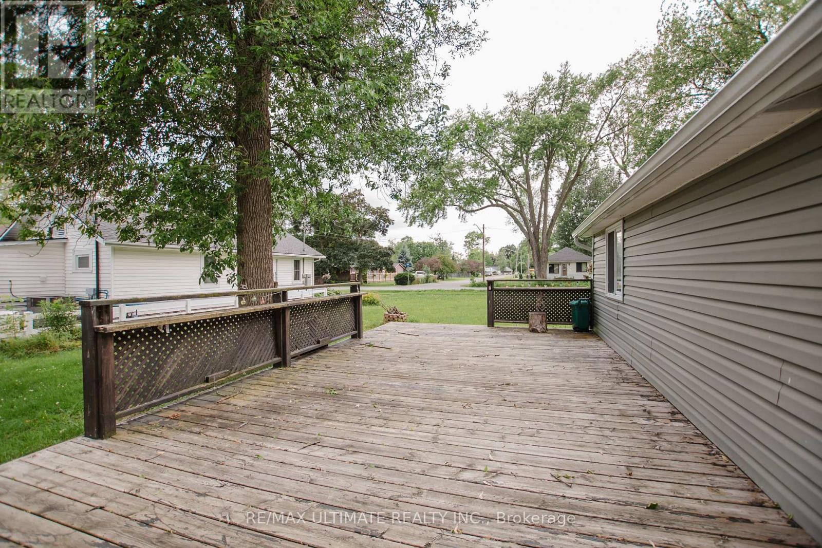 372 Helen Street, Fort Erie, Ontario  L0S 1B0 - Photo 21 - X12400607