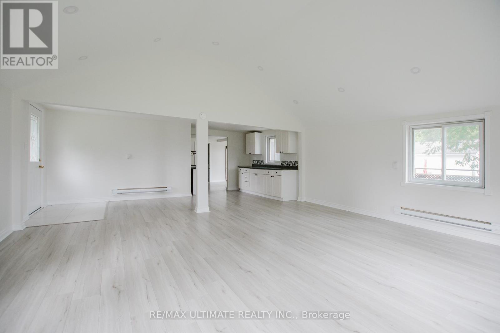 372 Helen Street, Fort Erie, Ontario  L0S 1B0 - Photo 7 - X12400607